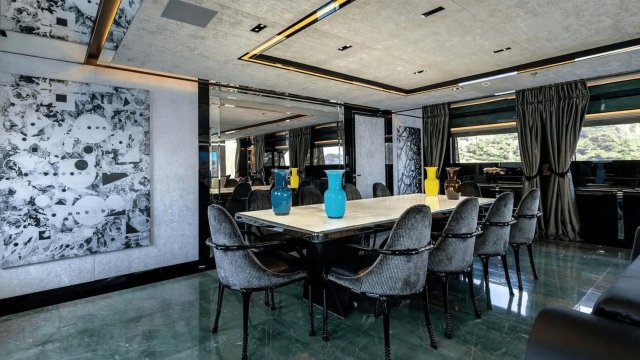SARASTAR Interior