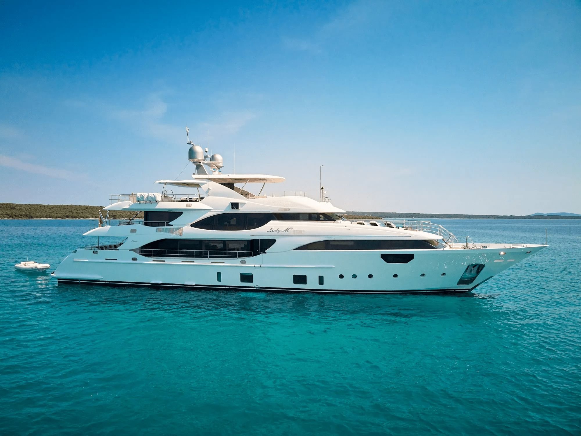 Lady MRD Exterior