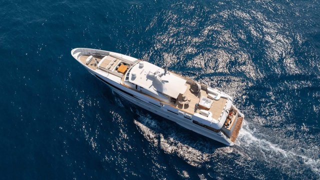 SOPHIE BLUE Exterior