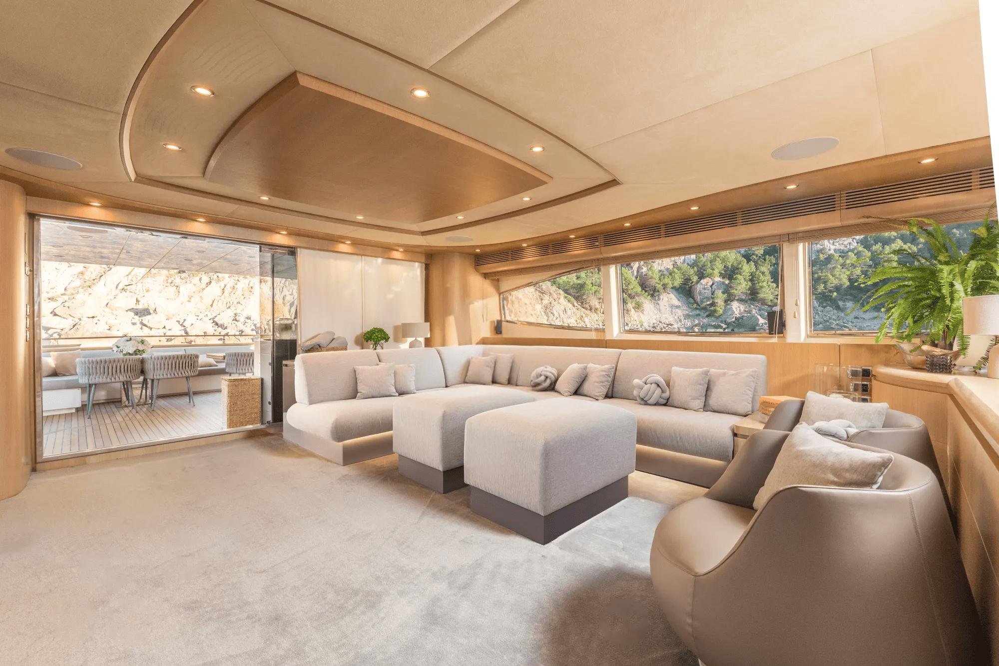 B4 Interior