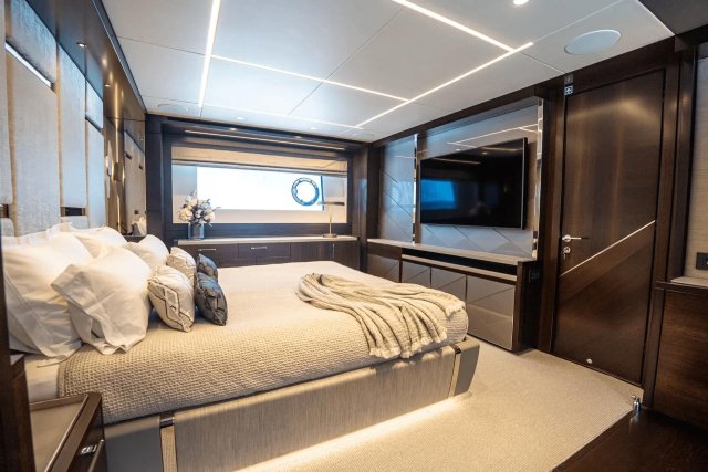 MOONLIGHT Interior