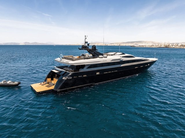 MADO Exterior