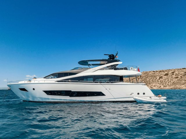 SEA WATER II Exterior
