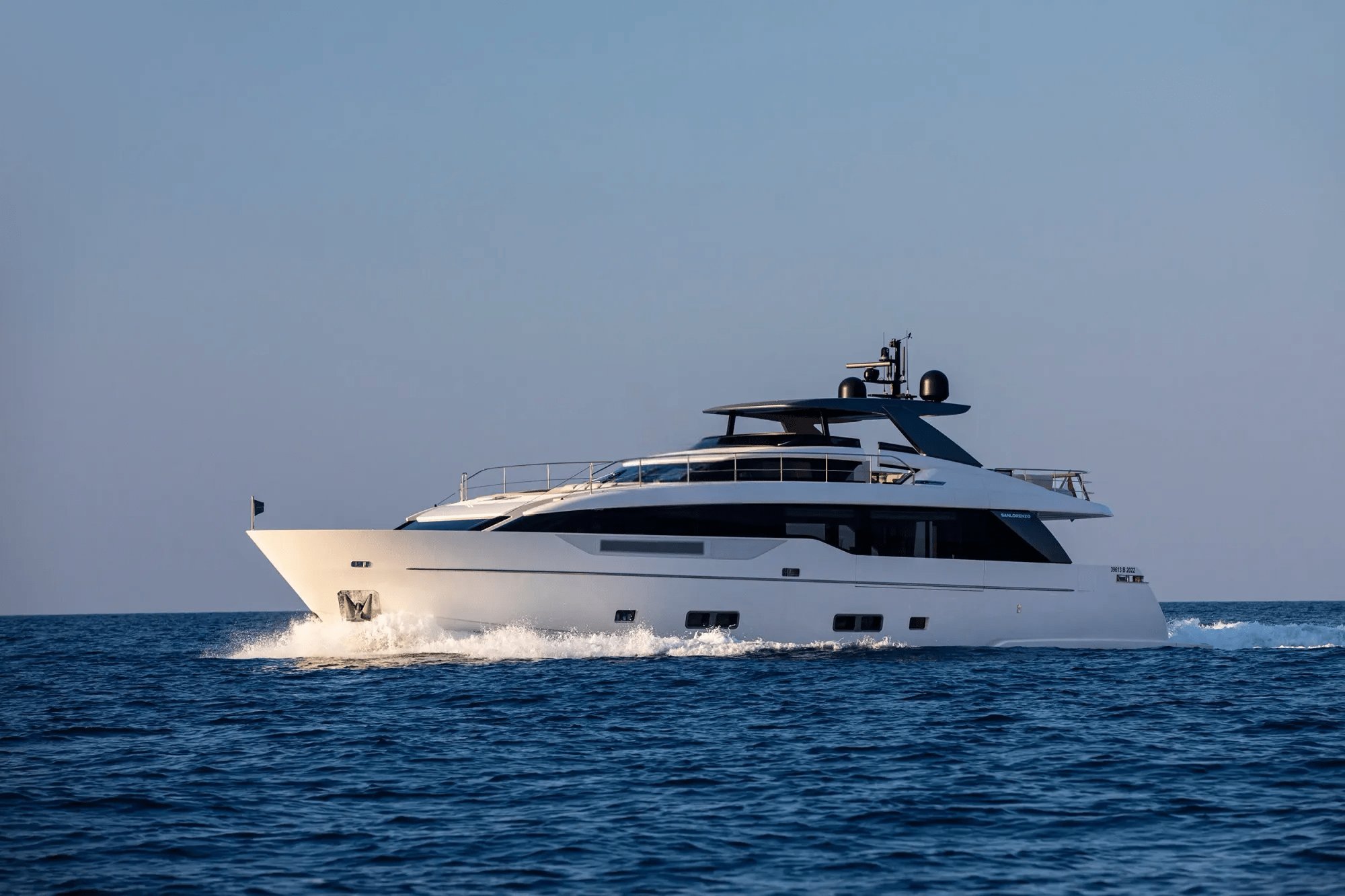SEVEN Exterior