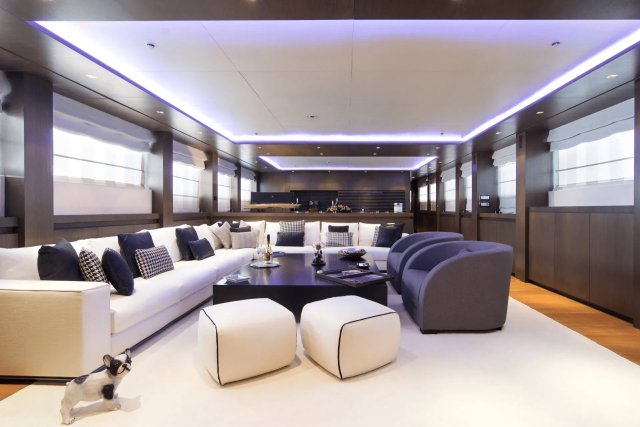 MADO Interior