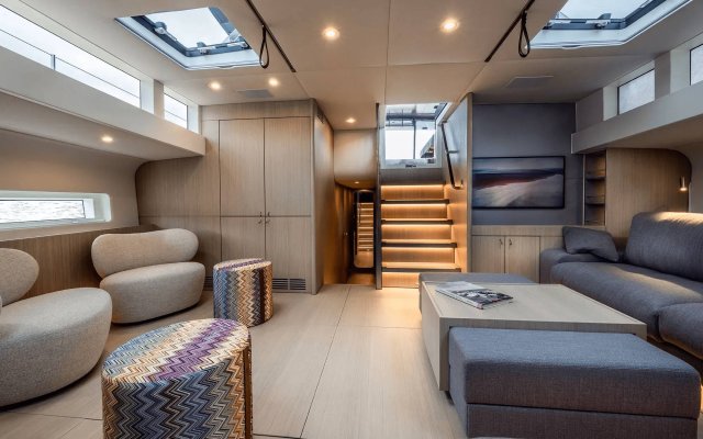 W Interior