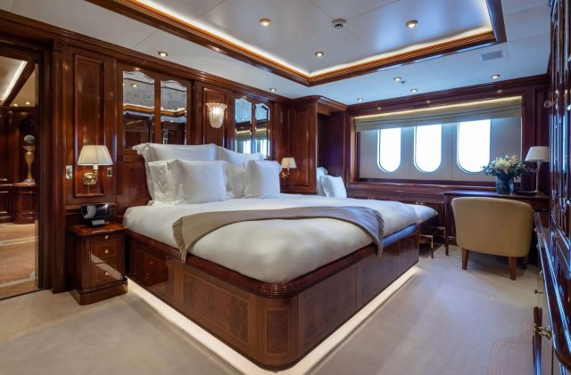 STARFIRE Interior