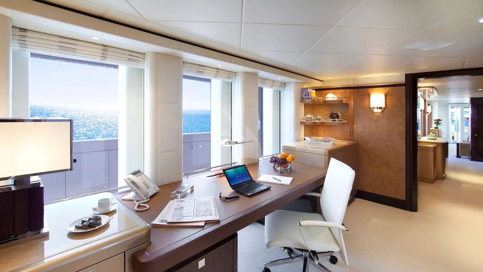 SYCARA V Interior