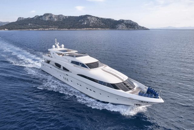 RINI Exterior