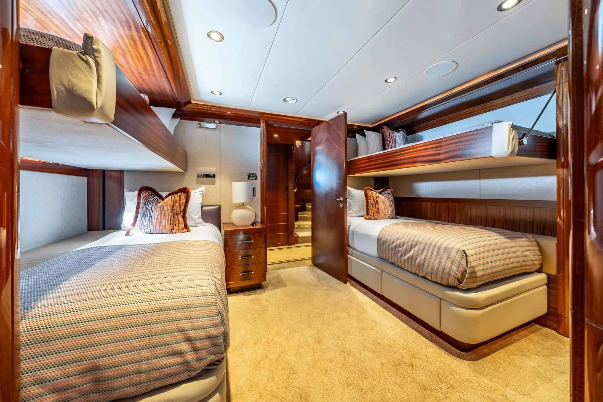 VALINOR Interior