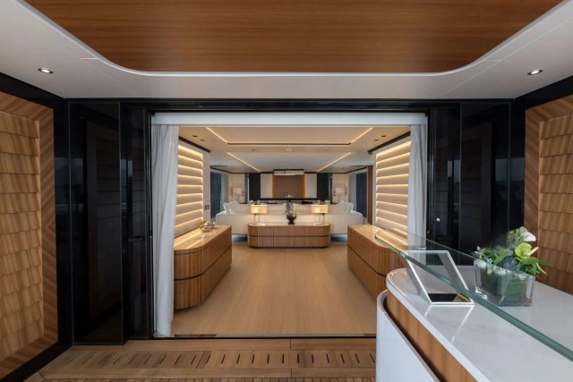 MAVERICK Interior