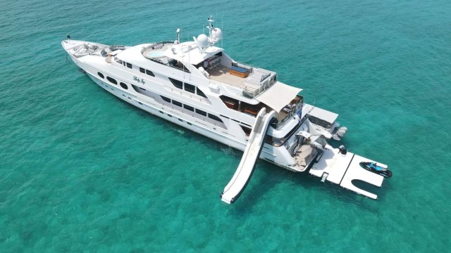 Lady Joy Exterior