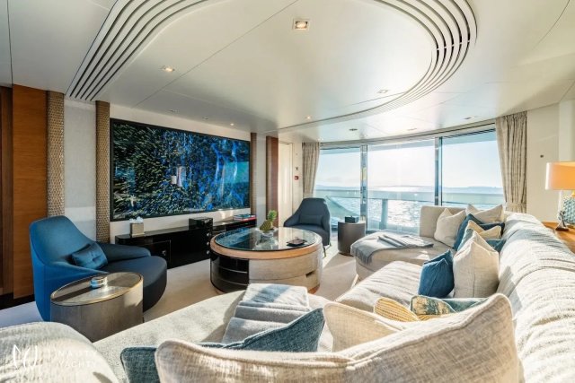 AFTER YOU Interior
