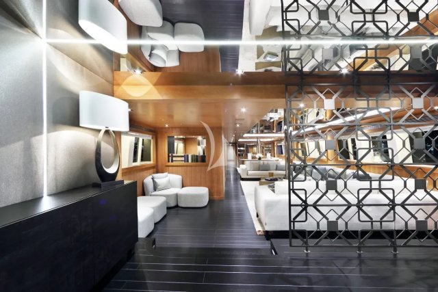 BEATRIX Interior