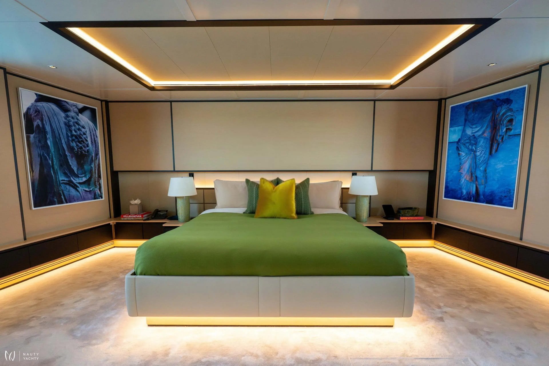 LIMERENCE Interior