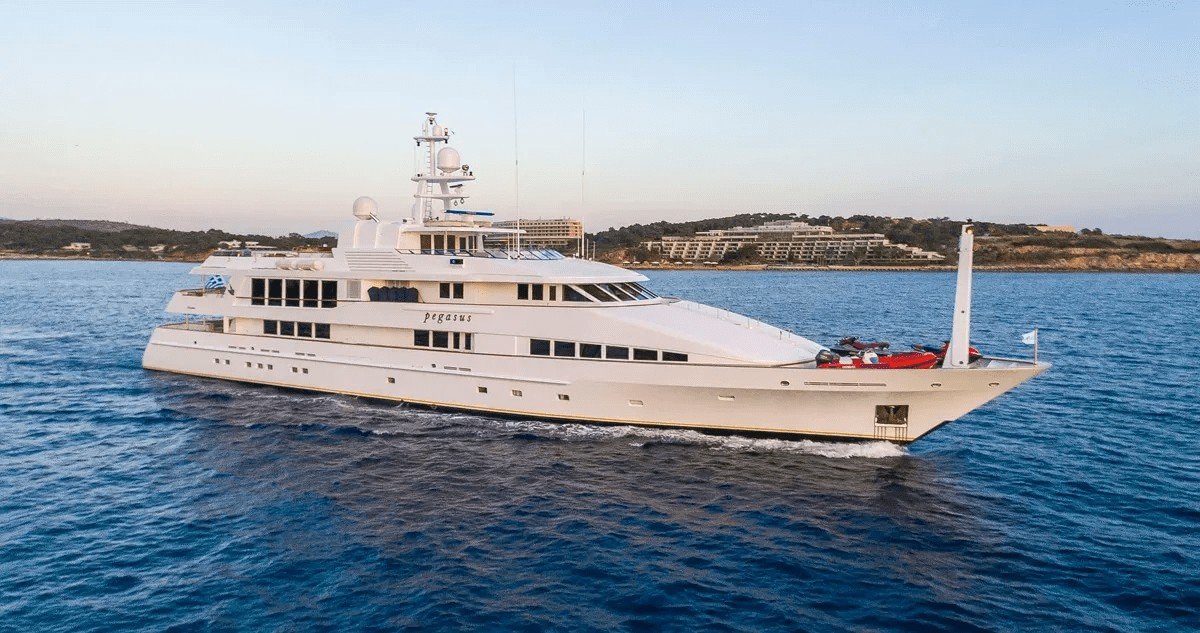 PEGASUS Exterior