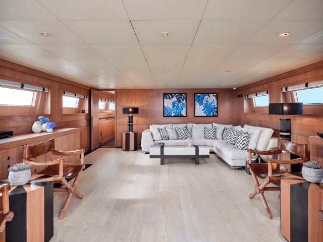 ELEMENT Interior