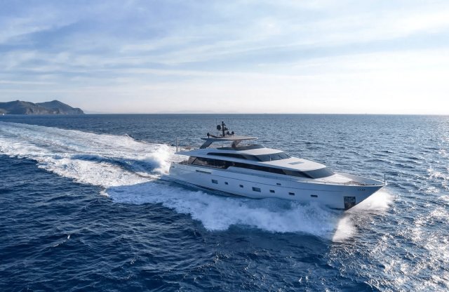 RARE DIAMOND Exterior