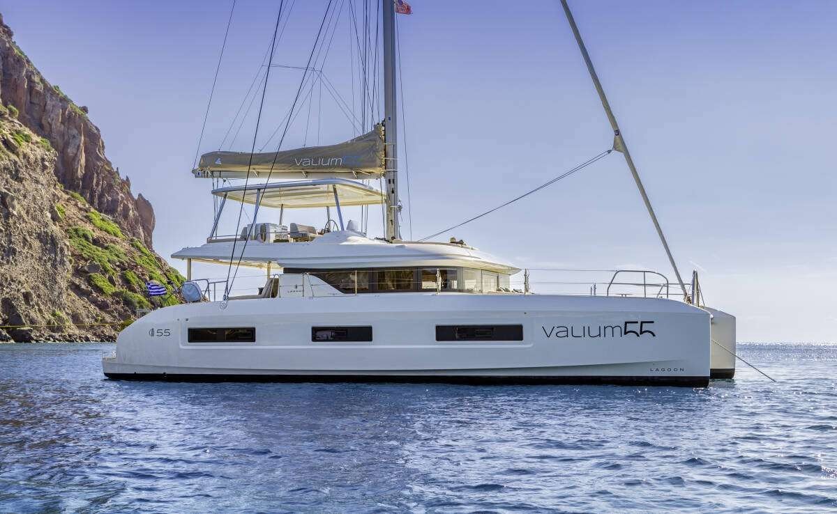 VALIUM 55 Exterior