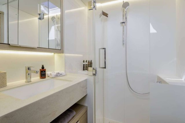 VALIUM 55 Interior