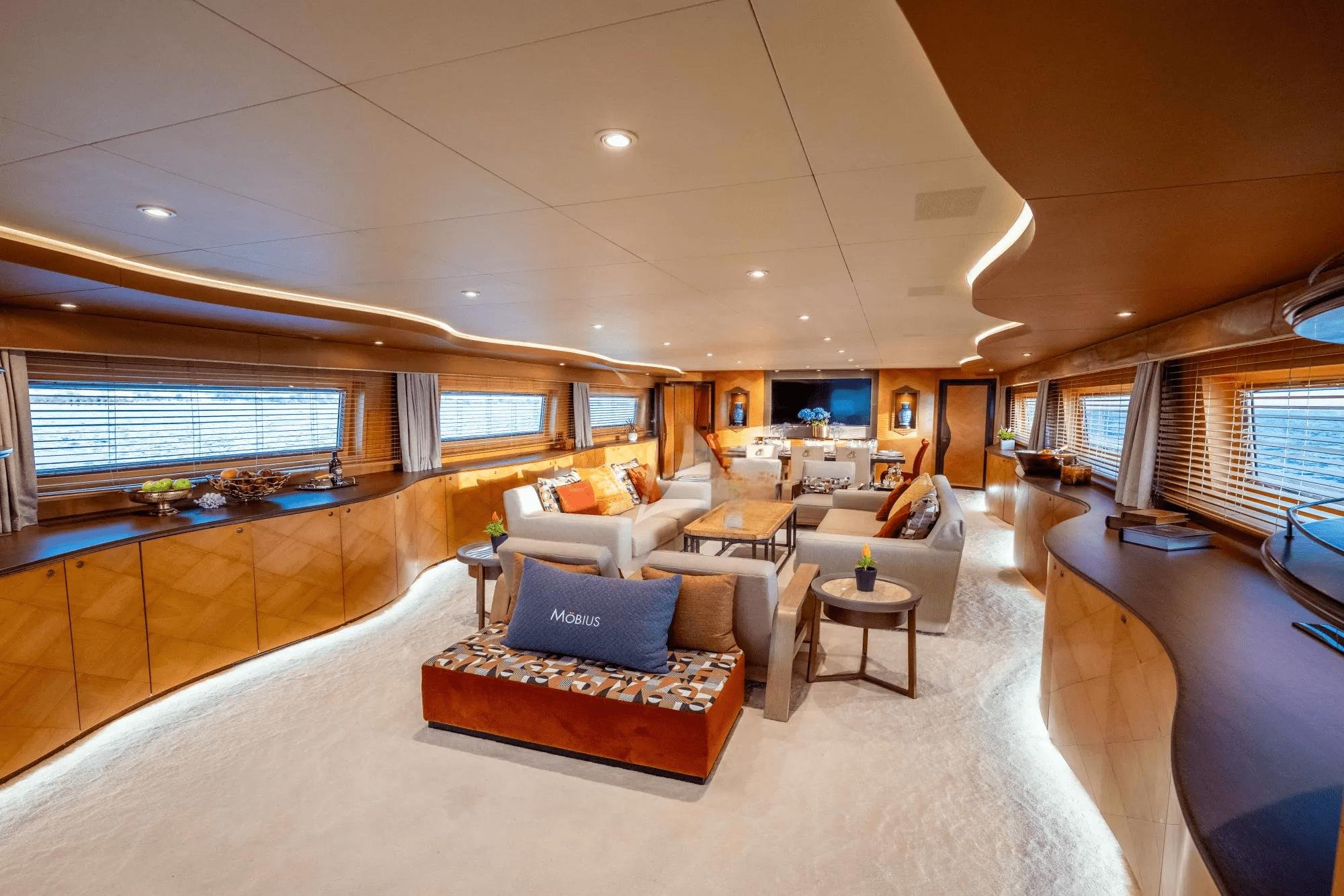 MOBIUS Interior