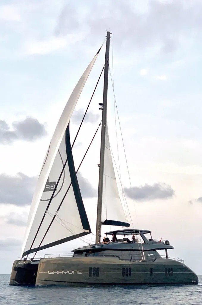 GRAYONE Exterior