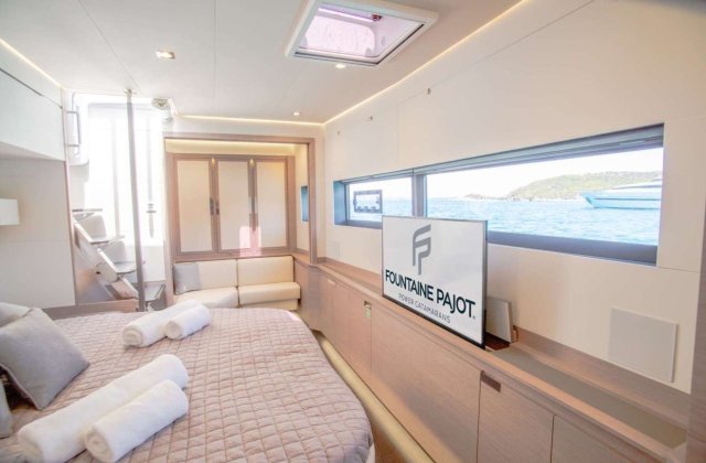 DOLLY Interior