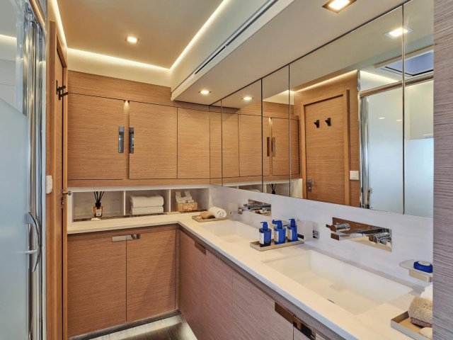 Elly Interior
