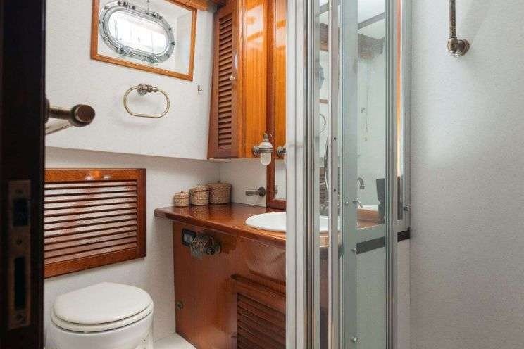 SEATZEN Interior