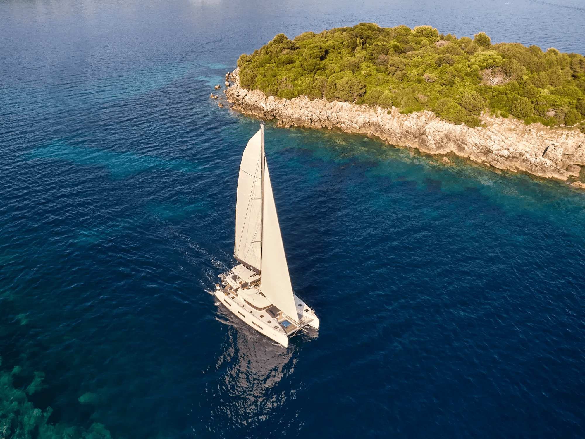 AZUL Exterior
