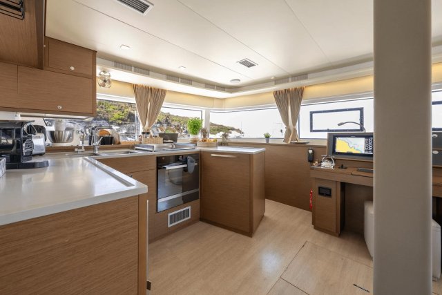 TAMIRO Interior