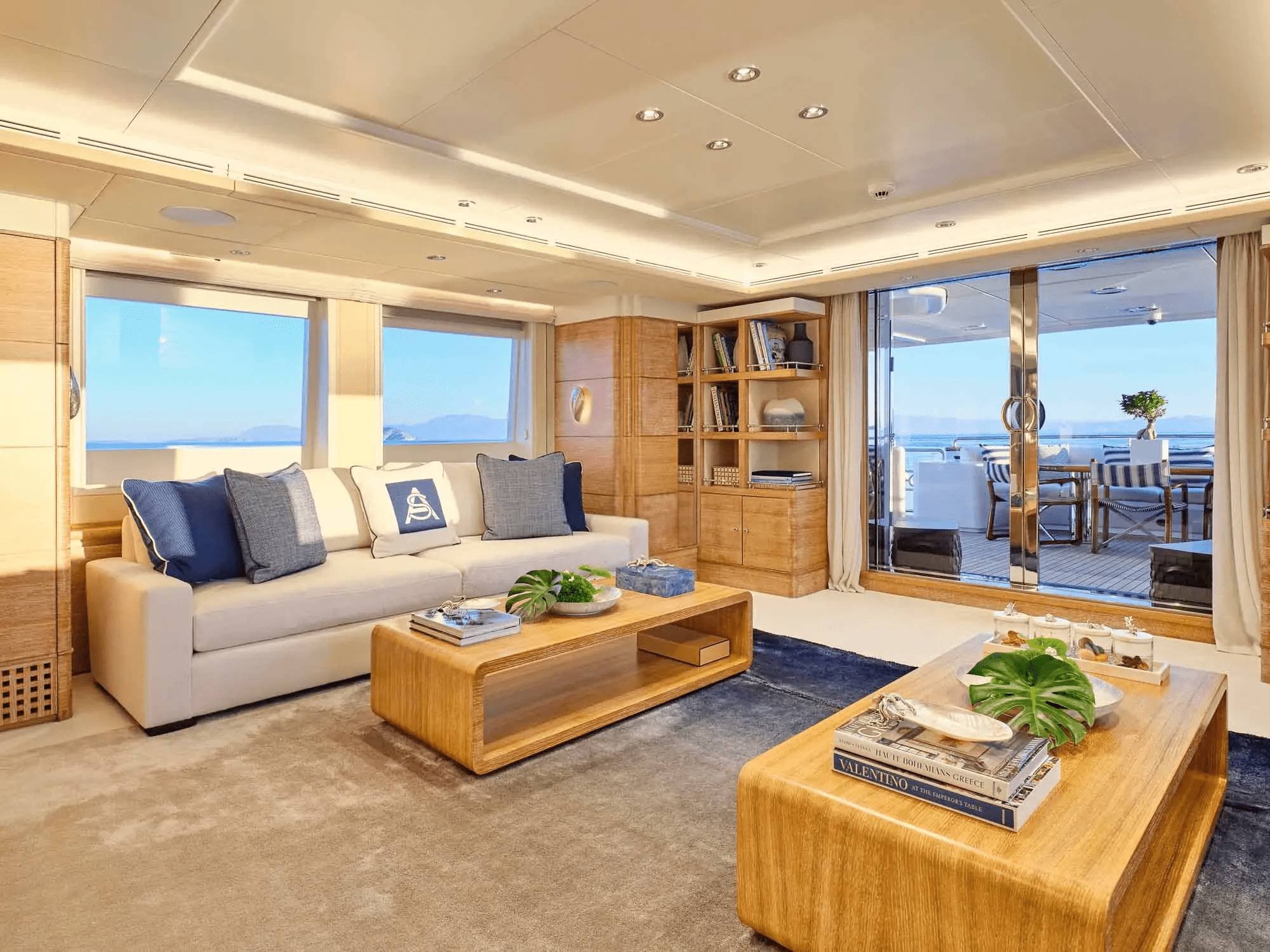 ARTEMISEA Interior
