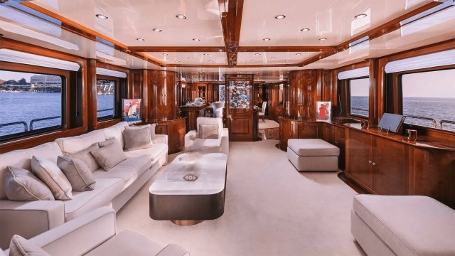 OAK Interior