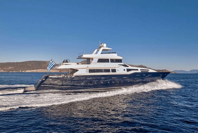 CONDOR A Exterior