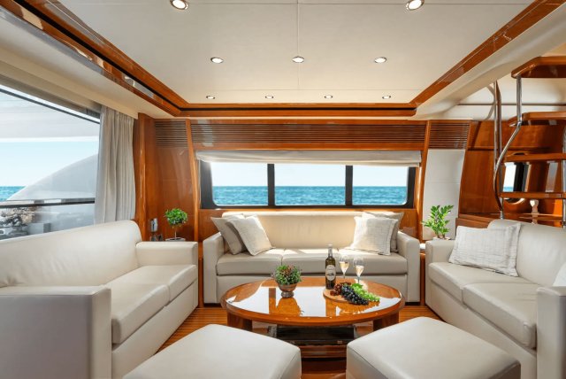 GEKTOR Interior