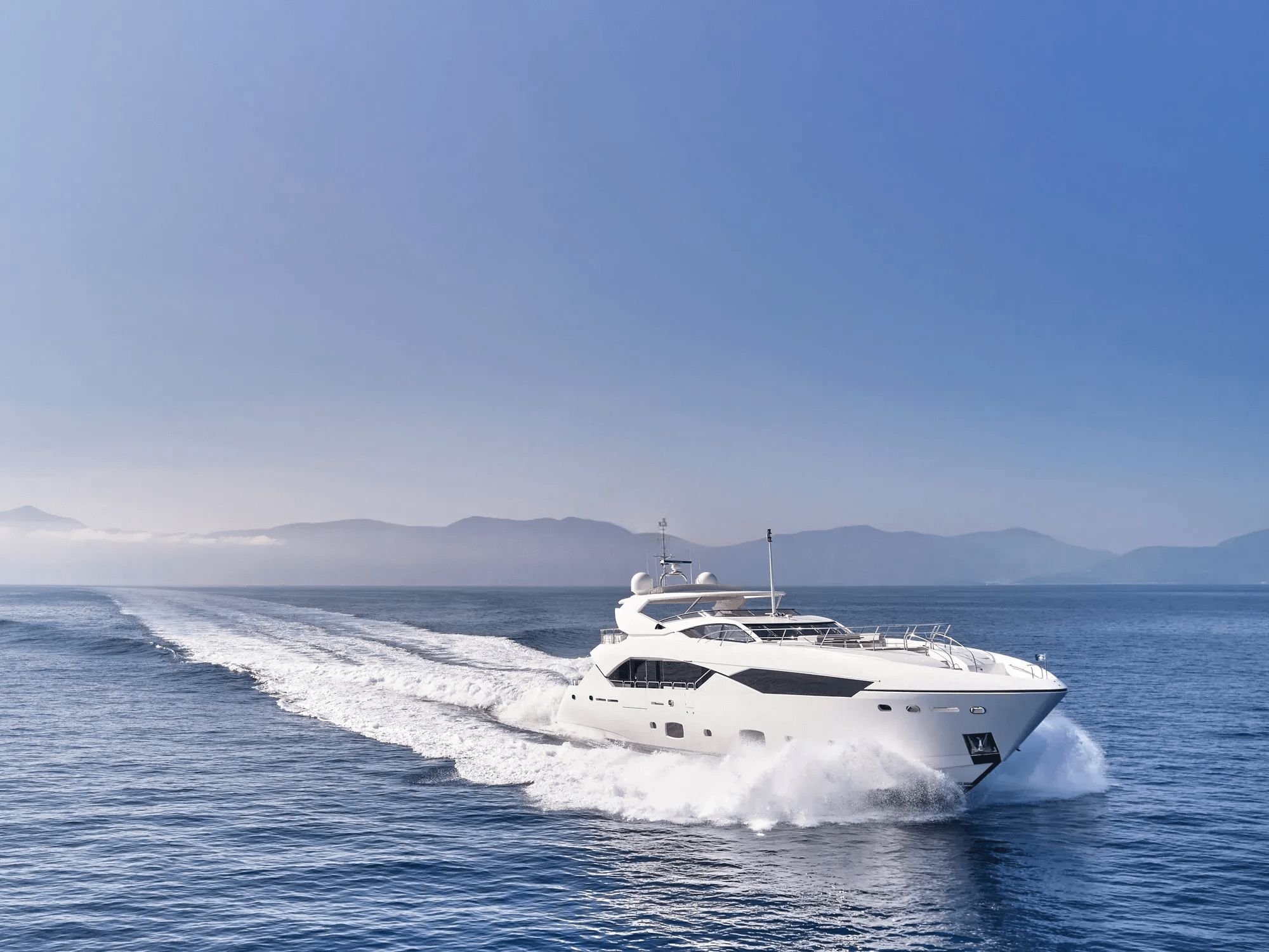 MAKANI II Exterior